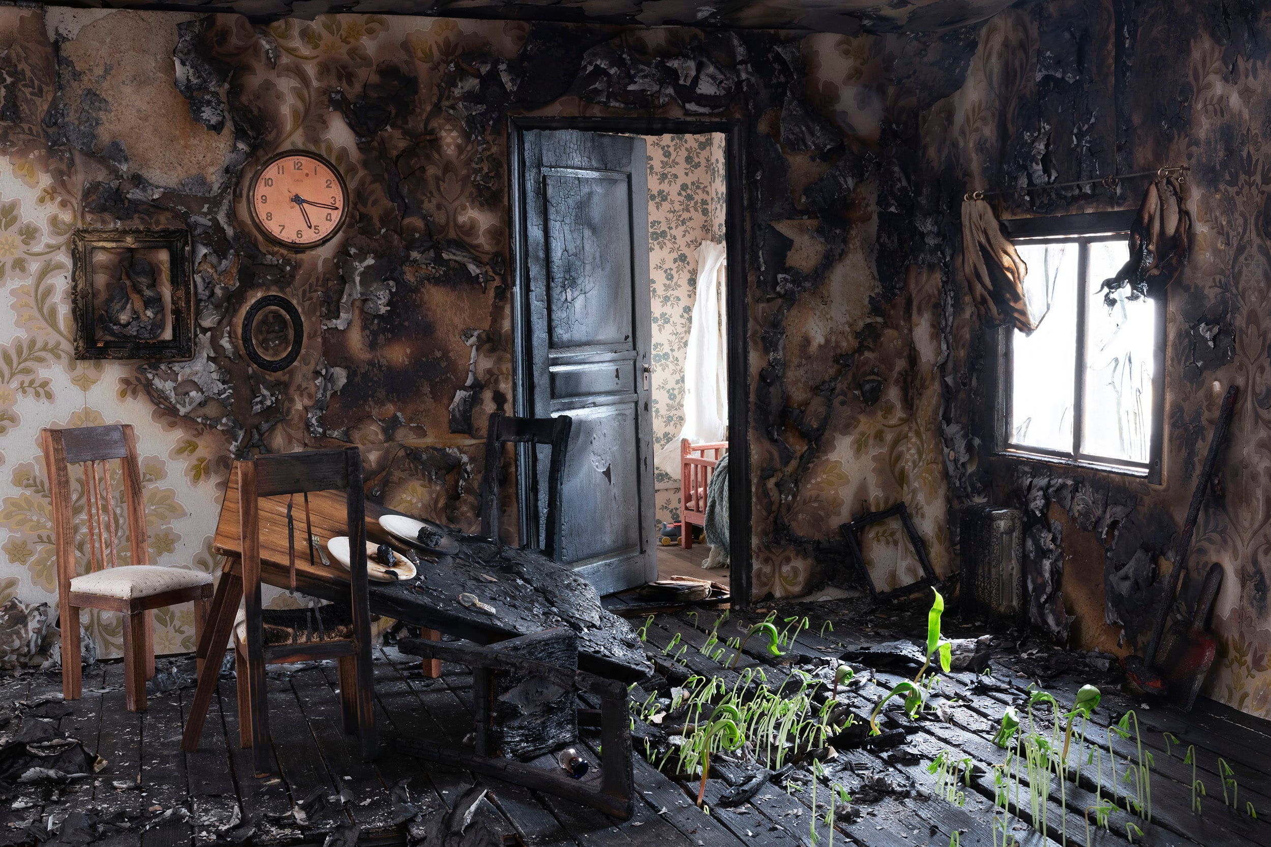 Mirror Hour (17.17) 2019, 93 × 140 cm / 50 × 75 cm