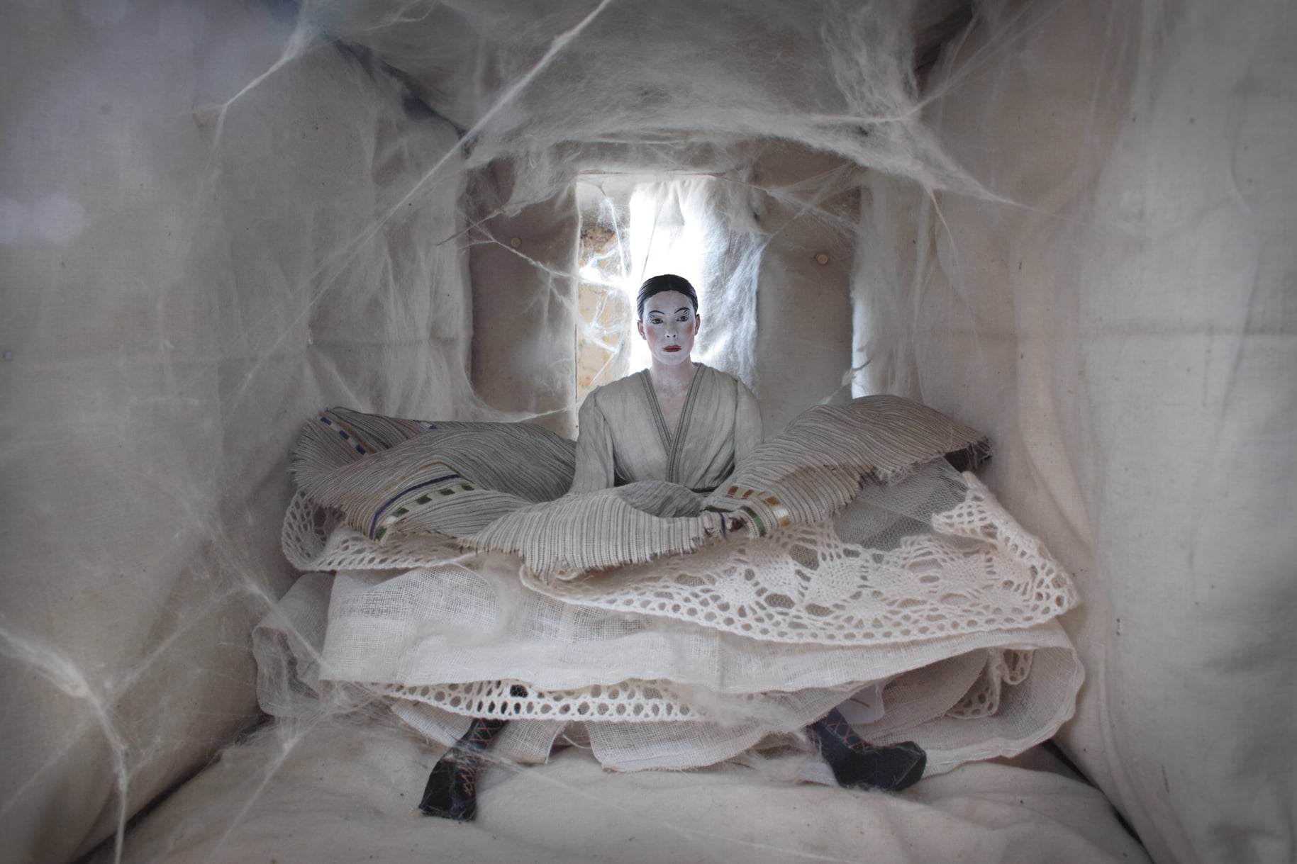 Scenes I - Porcelain